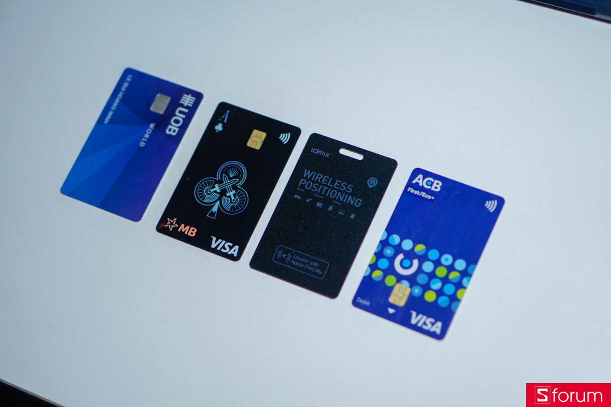 IDMIX Air Star có kích thước 85.6 x 54 x 1.7 mm