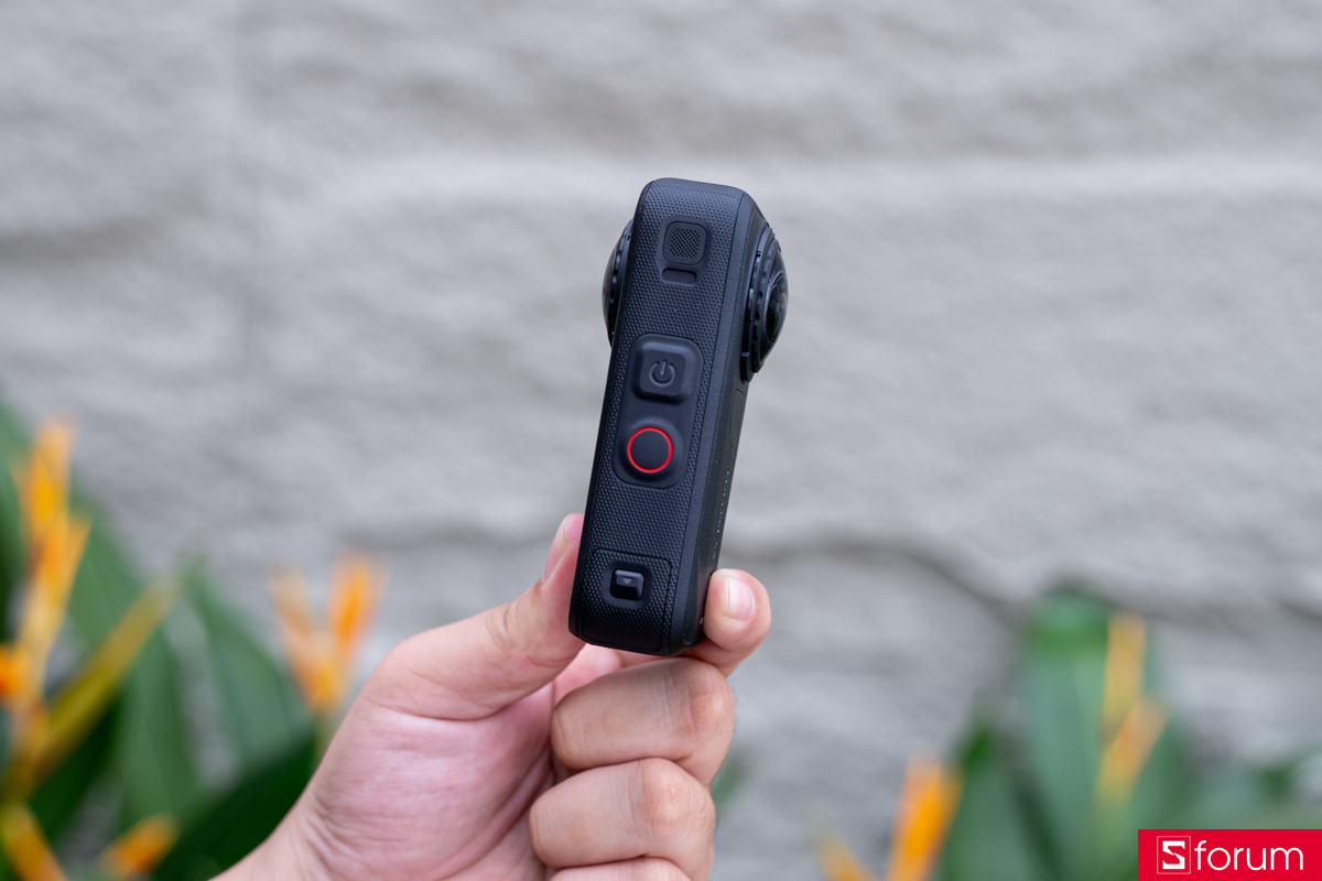 Thiết kế và ngoại hình của Insta360 X6