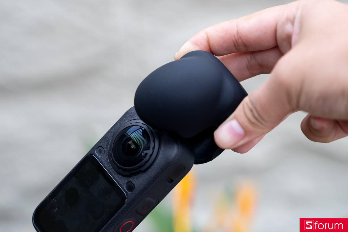 Mở hộp và phụ kiện của Insta360 X6