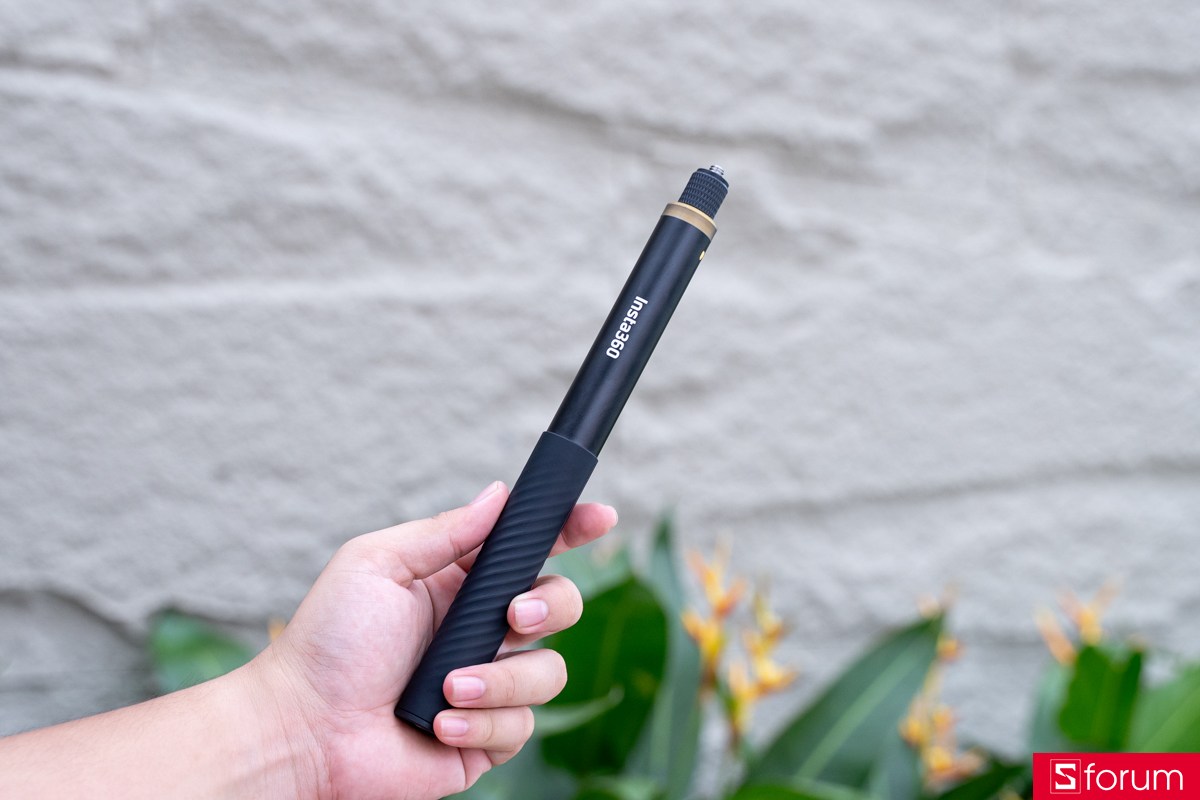 Mở hộp và phụ kiện của Insta360 X6