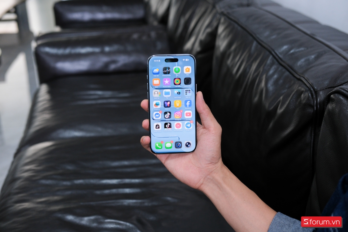 iOS 26 trên iPhone Air cho trải nghiệm cực kì mượt mà