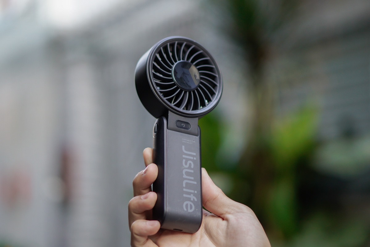 Trên tay quạt cầm tay "quốc dân" Jisulife Life 7: Thiết kế gọn nhẹ, làm mát hiệu quả, pin khoẻ dùng lâu