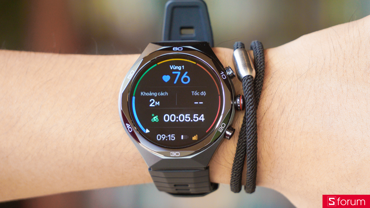 Giao diện tập luyện trên Kieslect Elite 2 đã được làm lại, hiển thị thông tin rõ ràng, trực quan và tập trung đúng những chỉ số mà người dùng quan tâm