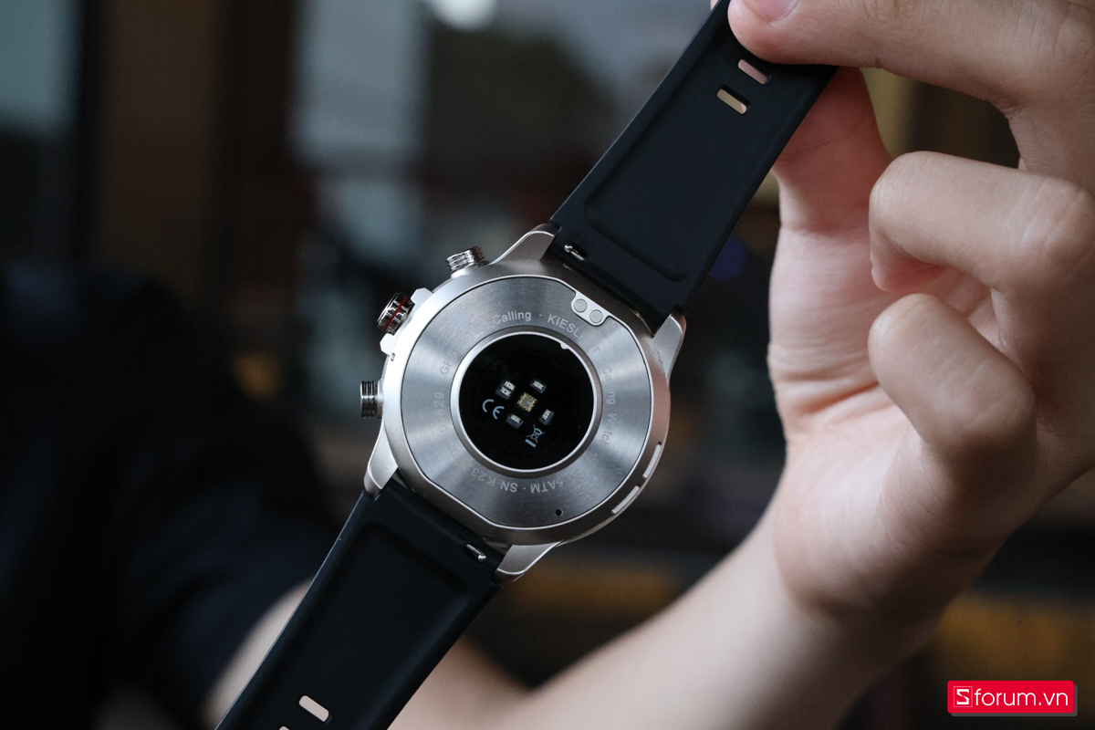 Đánh giá Kieslect Kr 3 có mặt sau làm phay xước