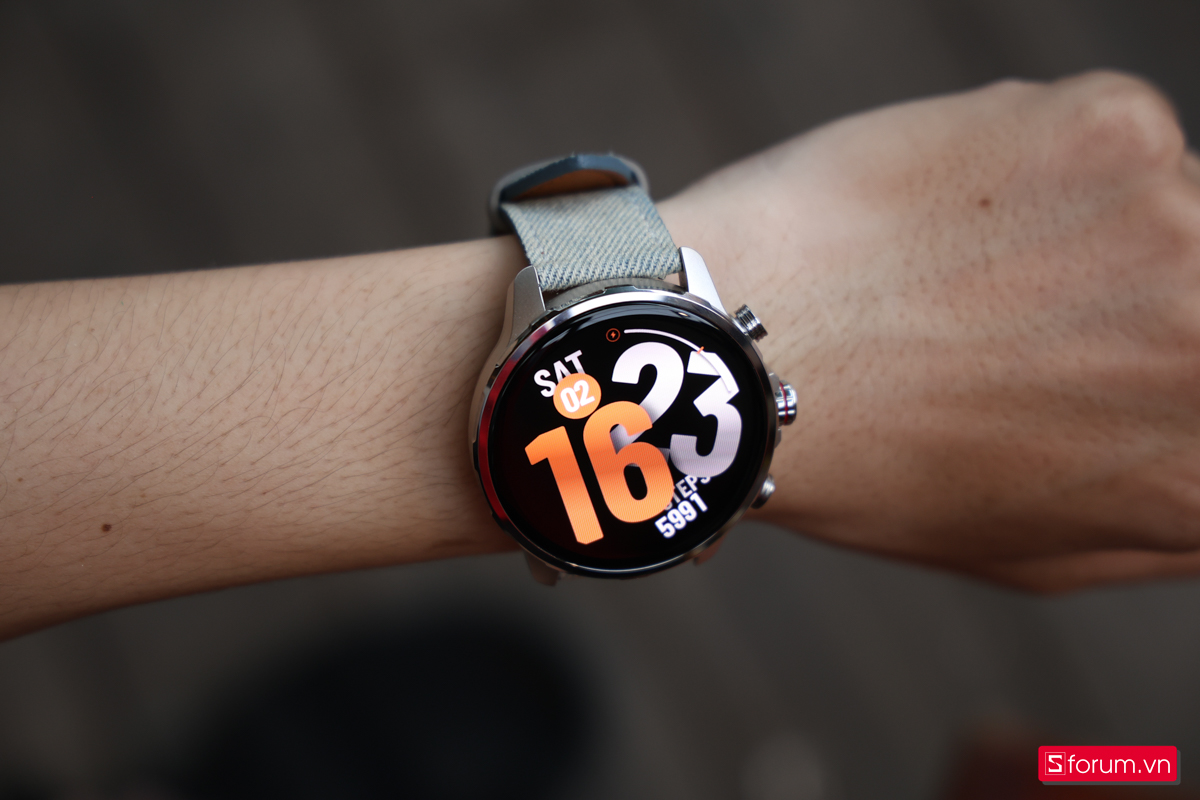Trên tay Kieslect Kr3 với màn hình 1.5 inch lớn hơn phiên bản cũ