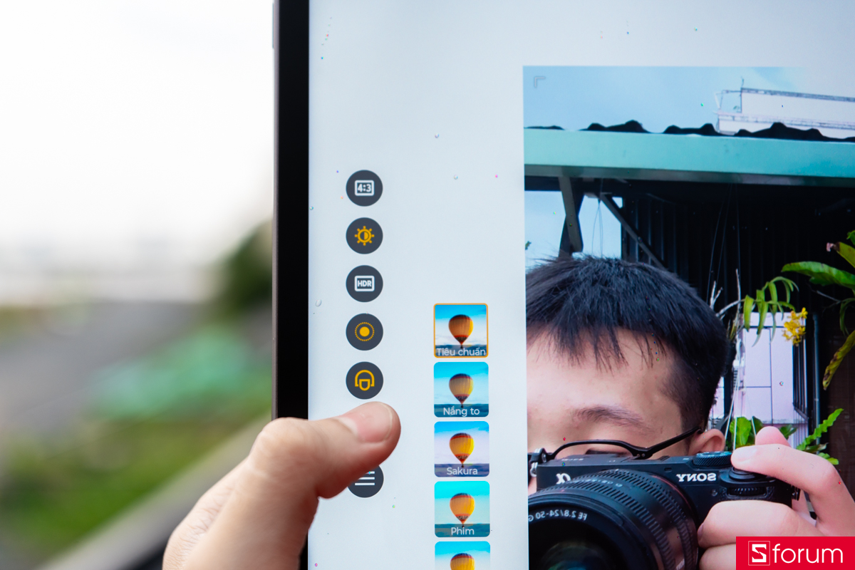 Lenovo Idea Tab Pro Gen 2 không hứa hẹn sẽ mang đến chất lượng ảnh chụp tuyệt vời nhưng đủ tốt để người dùng chụp ảnh nhanh