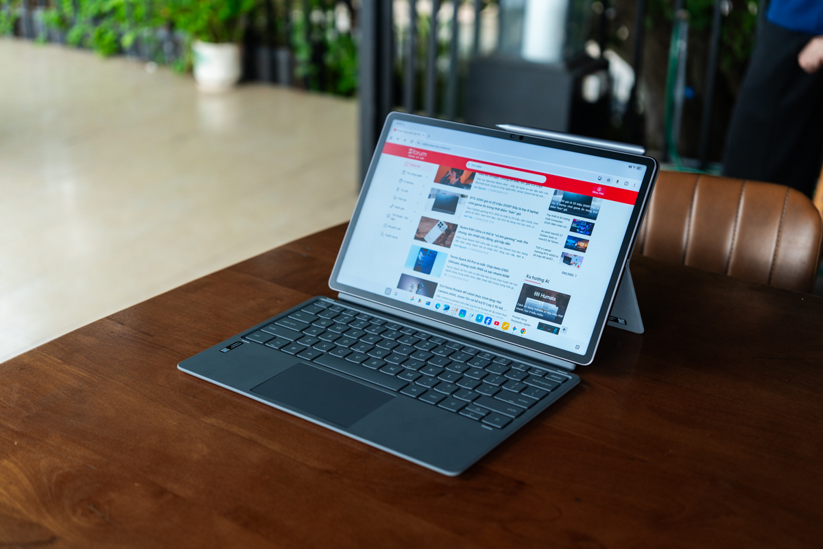 Trên tay Lenovo Idea Tab Pro Gen 2: Tablet Hybrid, full phụ kiện dùng như laptop, hiệu năng mạnh mẽ, 16.9 triệu