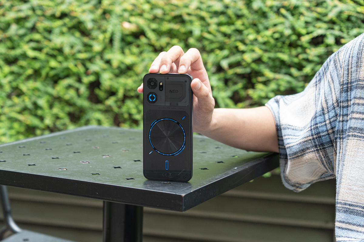 Trên tay nubia Neo 05 GT Special Edition: Tản nhiệt chất lỏng độc đáo, sinh ra cho gaming, giá 13.9 triệu