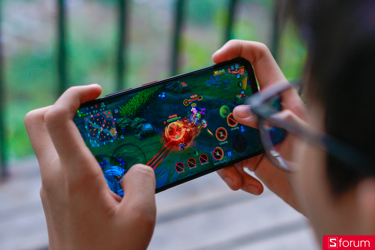 Trải nghiệm tựa game Liên Quân Mobile trên nubia V80 Design