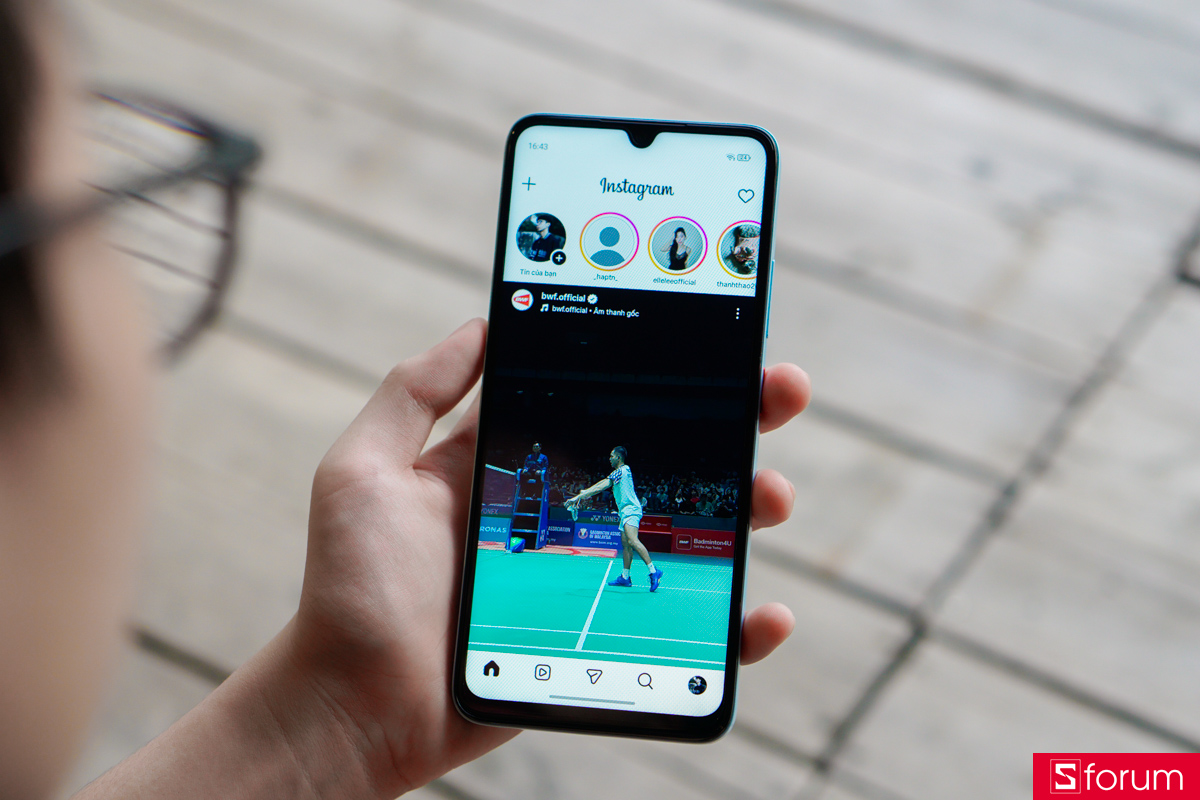 Trải nghiệm lướt web, xem phim trên nubia V80 Max là cực kì tốt