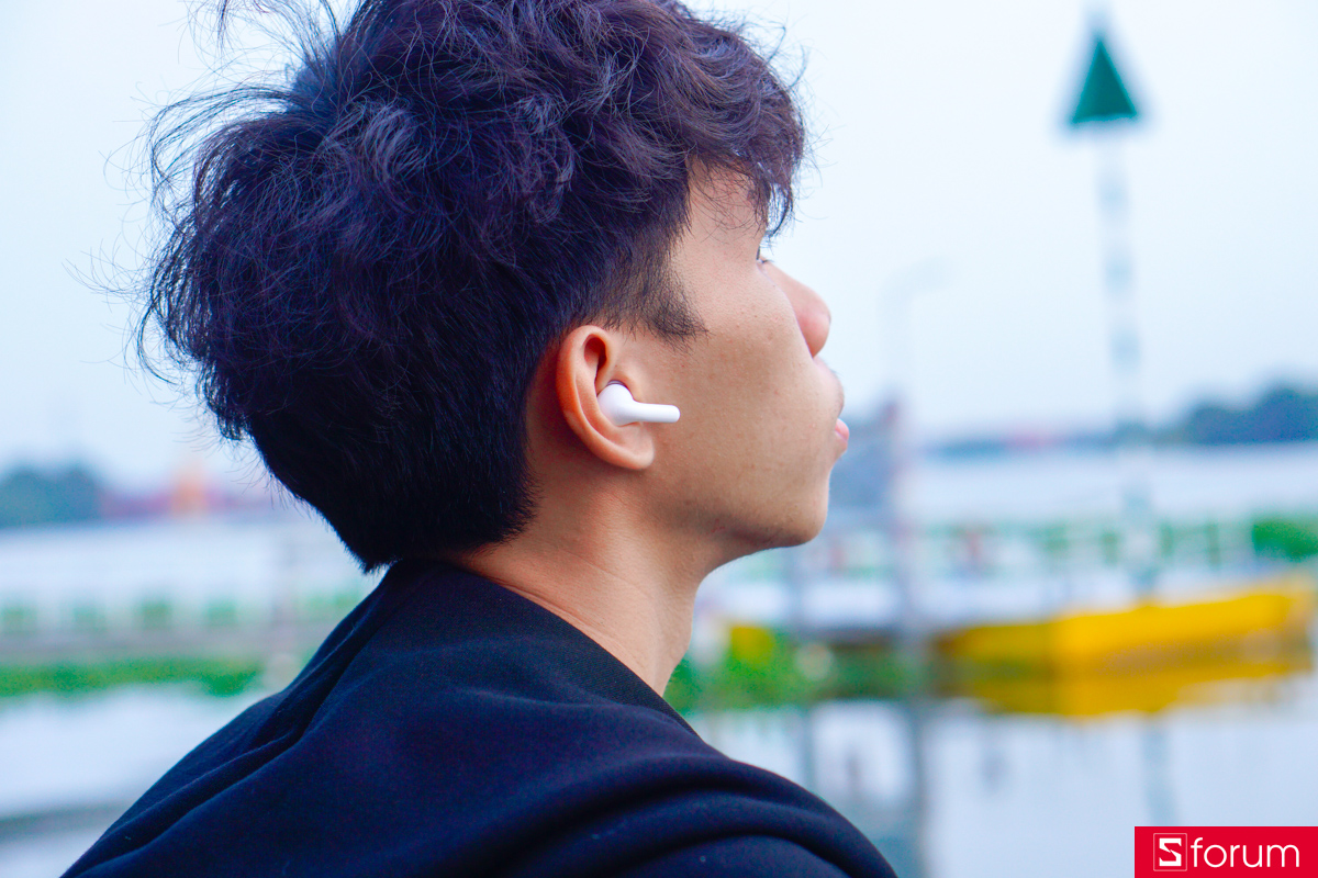 Điểm sáng giá nhất khi được trên tay Redmi Buds 8 Lite chính là khả năng chống ồn chủ động