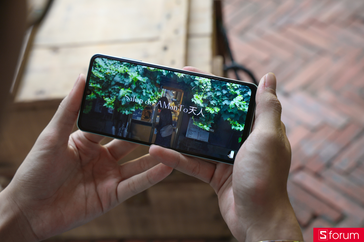 Samsung Galaxy A06 5G sở hữu màn hình lớn 6.7 inch IPS LCD, độ phân giải 720 x 1600 pixels, chất lượng hiển thị ổn trong phân khúc