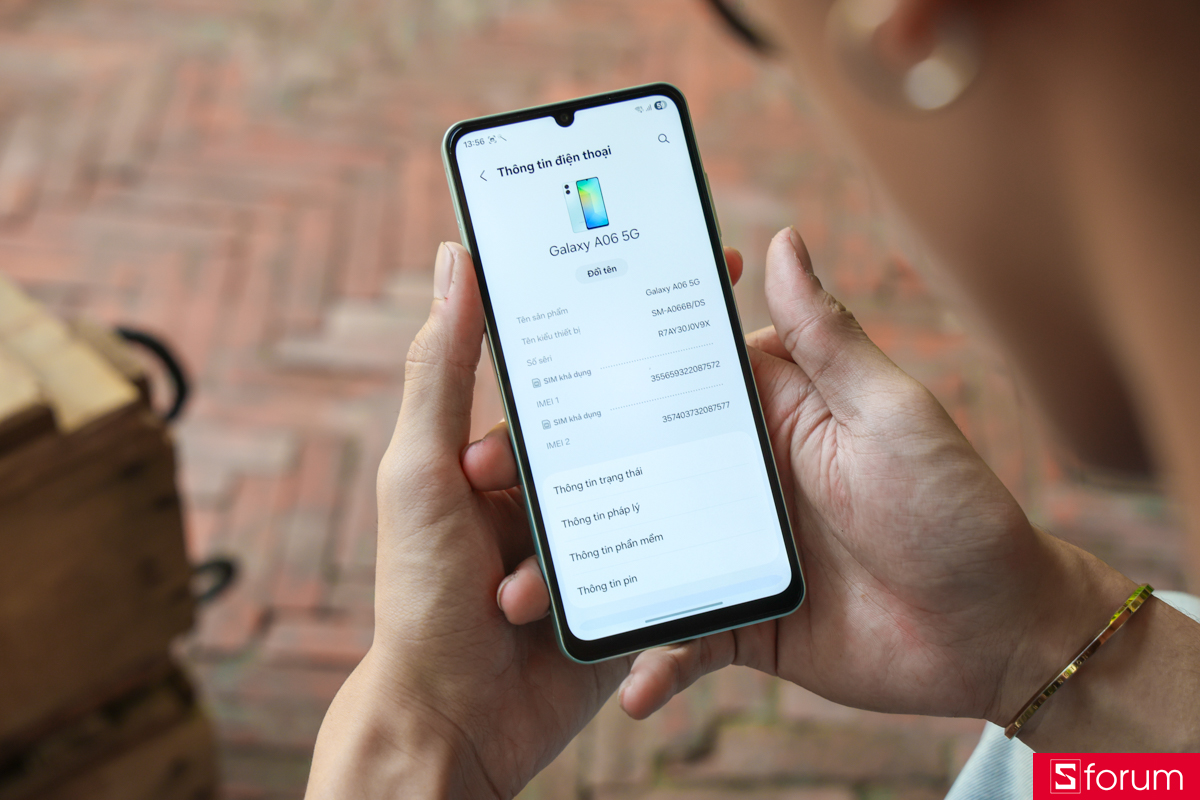 Đi kèm RAM 4GB và bộ nhớ 128GB, Samsung Galaxy A06 5G khá thoải mái cho nhu cầu lưu trữ ảnh, ứng dụng cơ bản