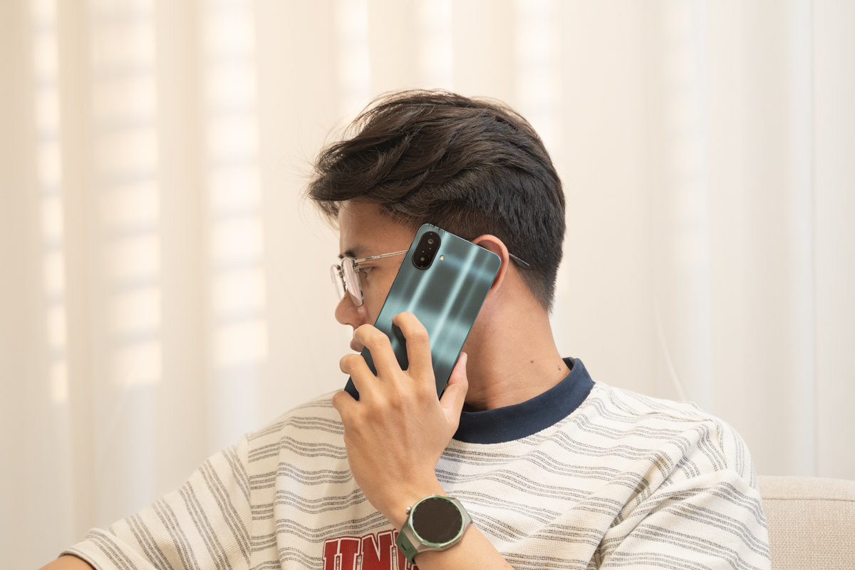 Trên tay Samsung Galaxy A08 4G: Mặt lưng mới đẹp hơn, pin 6000, chạy OneUI 9 mới, giá 4.79 triệu