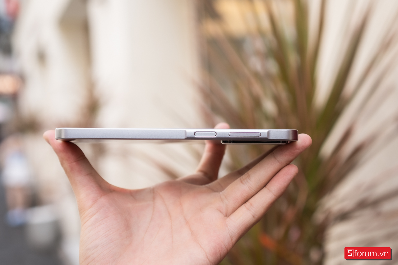 Cạnh viên của Samsung Galaxy A17 5G