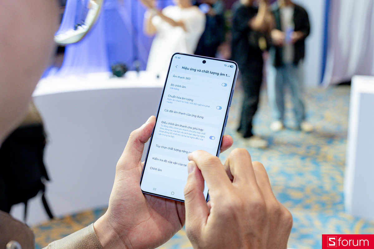 Khả năng tinh chỉnh âm thanh theo khuôn tai (Personalized EQ) trên Samsung Galaxy Buds 4 Pro