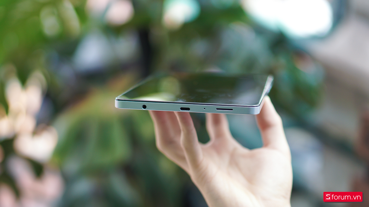 Cạnh dưới của Samsung Galaxy Tab A11