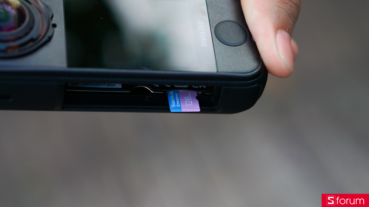 Sử dụng thẻ nhớ MicroSD Sandisk Creator trên Insta360 X4 Air