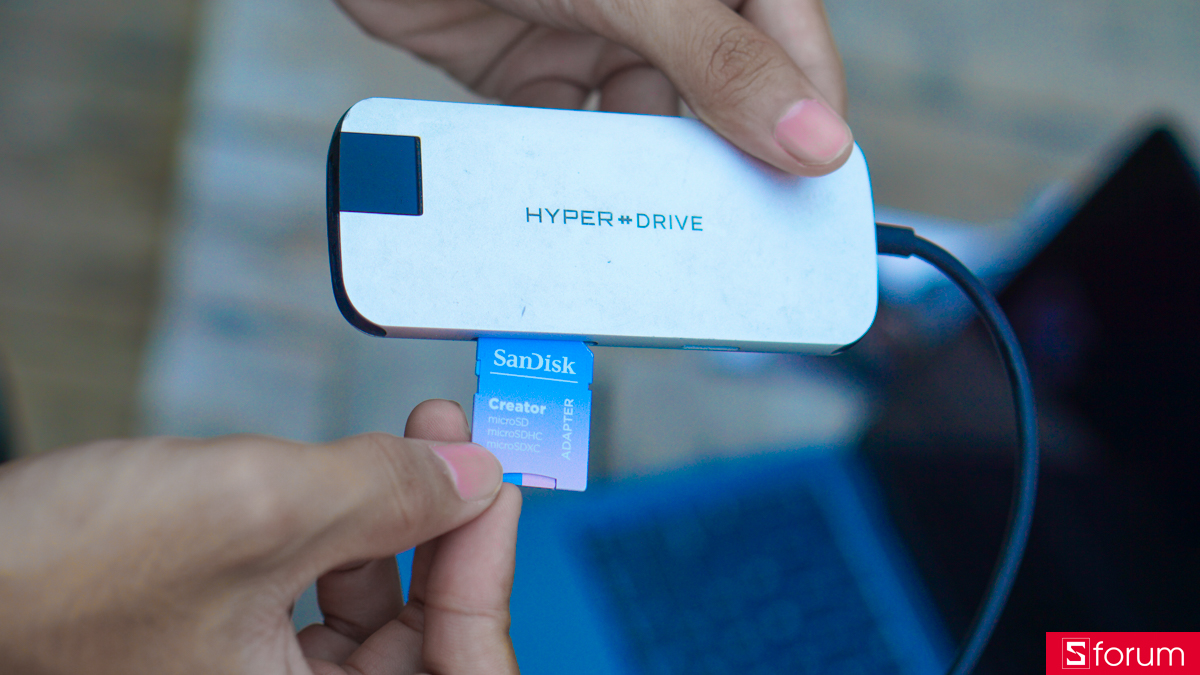 Việc sử dụng thẻ nhớ MicroSD Sandisk Creator cực kì đơn giản và dễ dàng, không quá khác biệt với các sản phẩm thẻ MicroSD khác