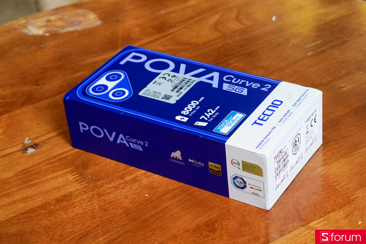 Mở hộp và ngoại hình của Tecno Pova Curve 2 5G