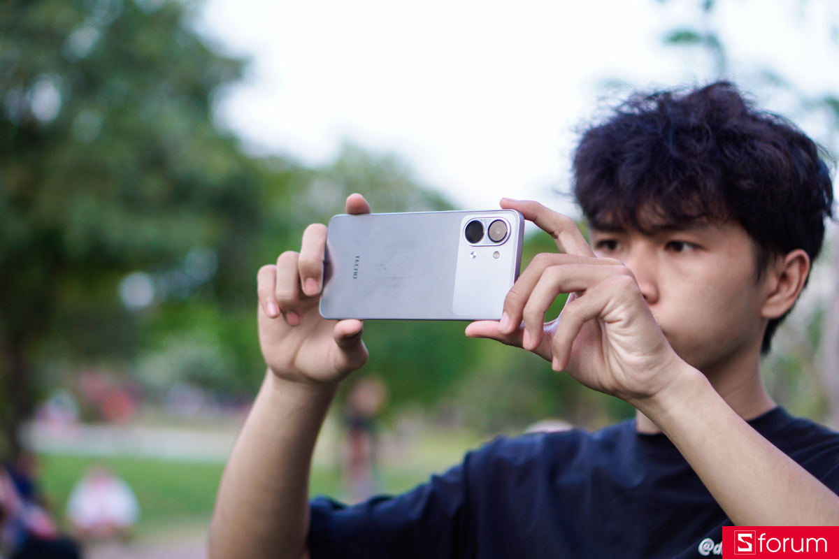 Tecno Spark Go 3 được trang bị 1 camera đơn với độ phân giải 13MP cùng camera selfie 8MP