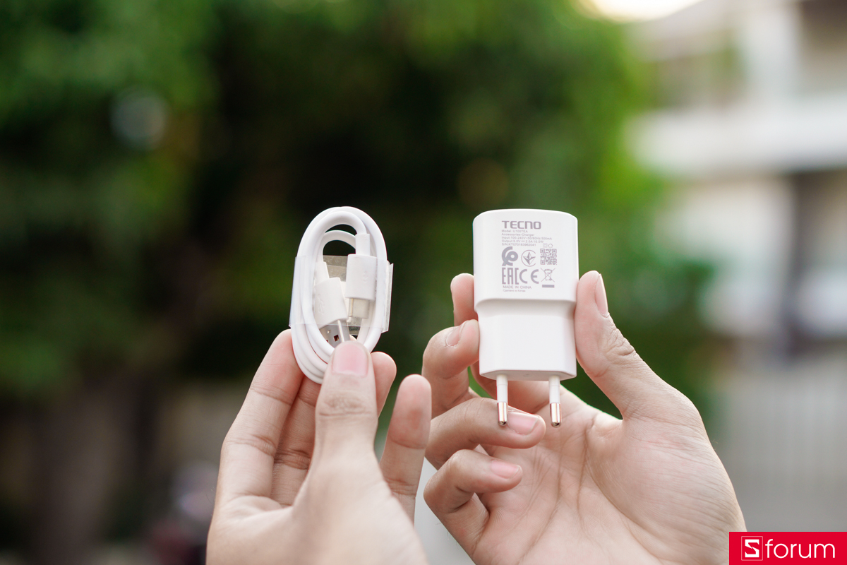 Củ, cáp sạc của Tecno Spark Go 3