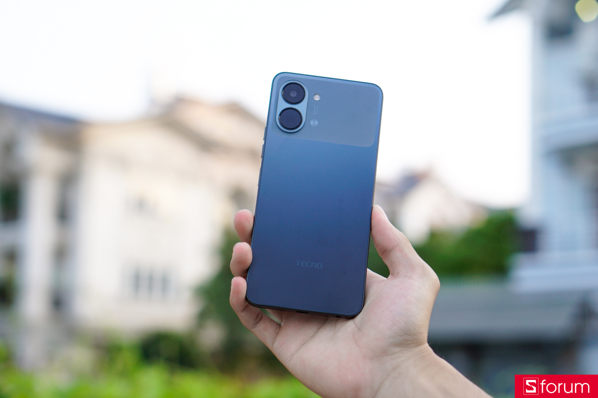 Tecno Spark Go 3 cho một thiết kế cực kì trẻ trung, chất lượng gia công cực kì tốt đối với một sản phẩm phân khúc giá rẻ