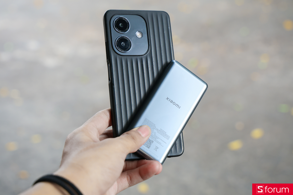 Xiaomi Ultra Slim Power Bank còn được trang bị khá đầy đủ các chứng chỉ và công nghệ đảm bảo an toàn cho người dùng