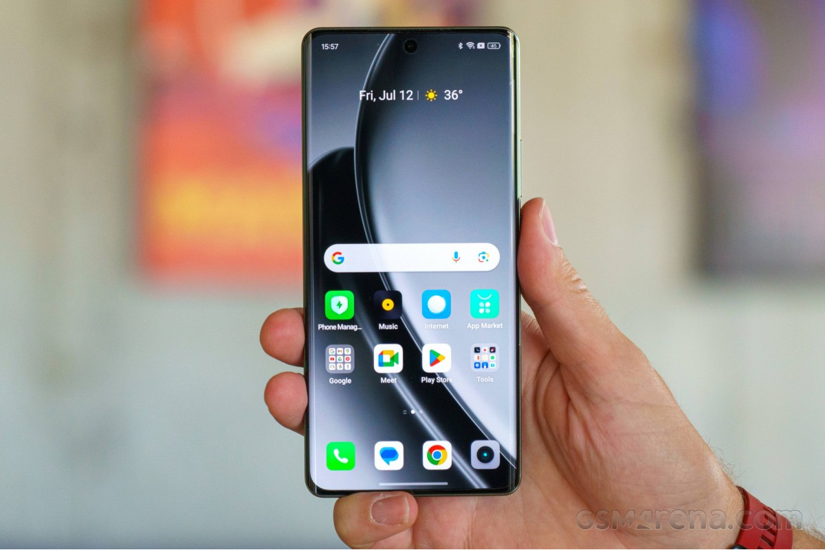 realme GT 6T chạy trên hệ điều hành realme UI 5.0 mới nhất