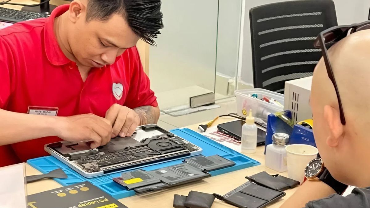 Sửa bàn phím MacBook bị liệt: Mang máy đến trung tâm sửa chữa