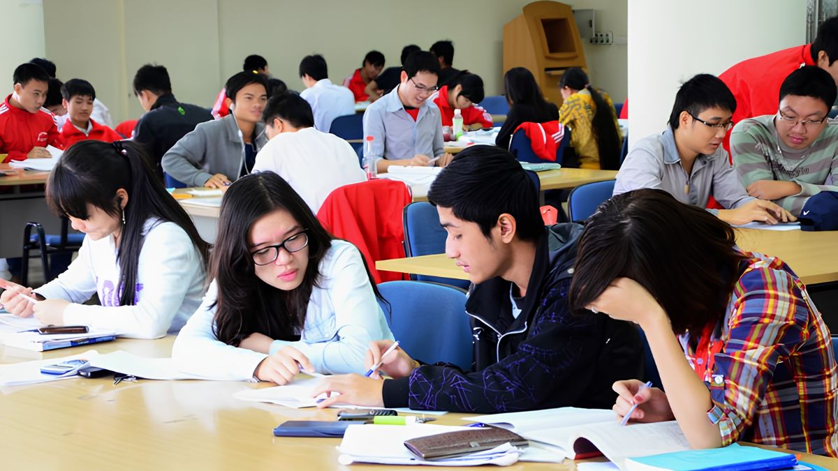 Ai là người phù hợp với khối A00