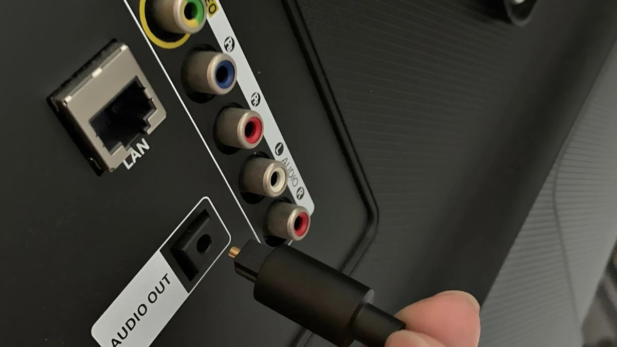 Lưu ý khi sử dụng các cổng kết nối trên tivi Sony