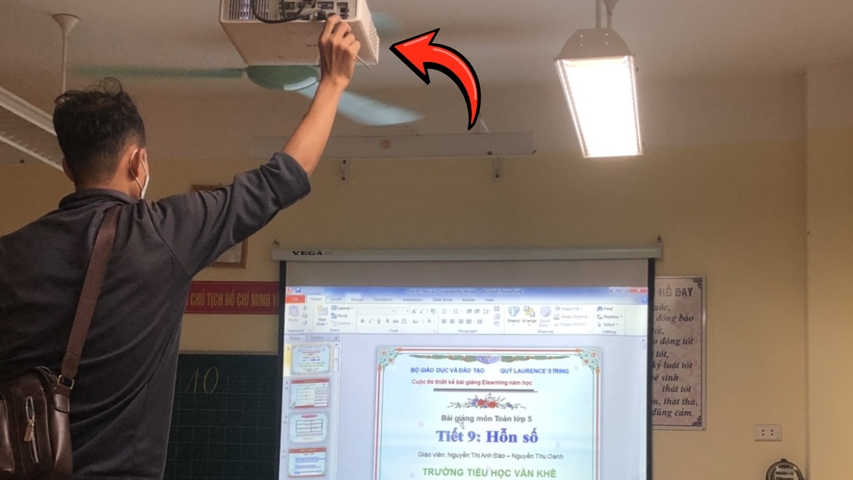 Cách chỉnh full màn hình máy chiếu