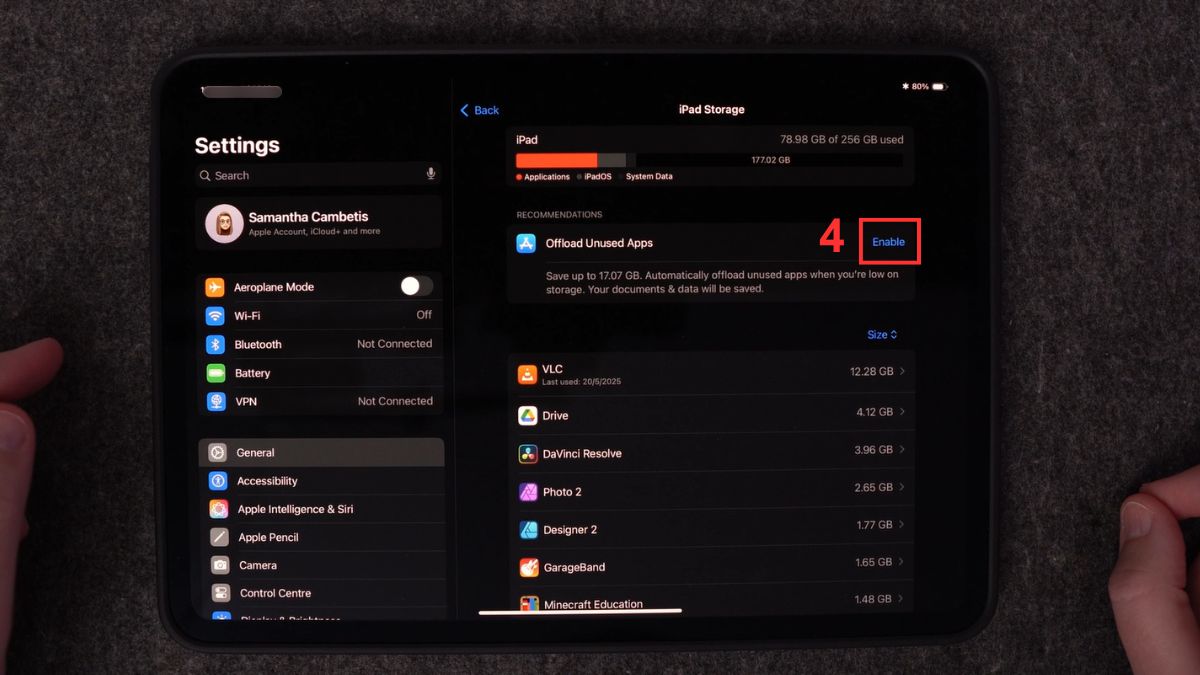 Cách giải phóng dung lượng iPad bằng bật tối ưu hóa dung lượng iPad bước 3