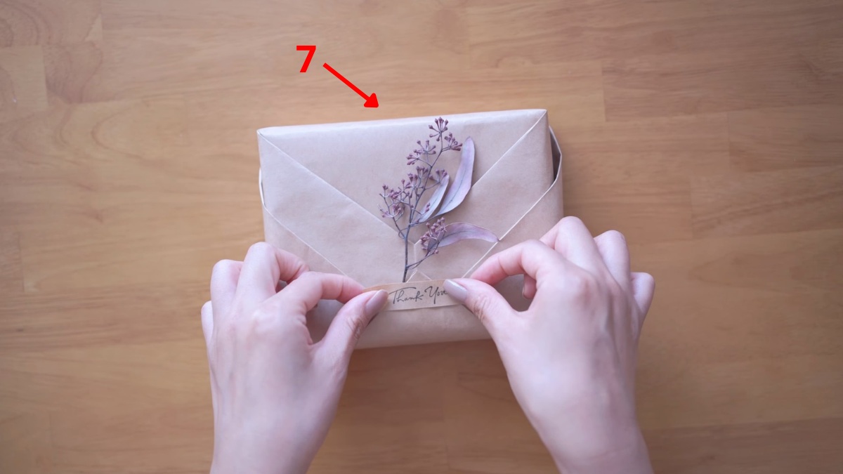 Cách gói quà 8/3 phong cách vintage sang trọng