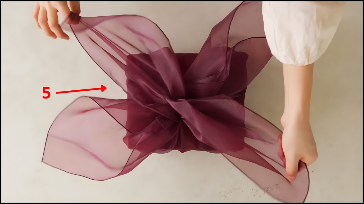 Cách gói quà 8/3 kiểu Hàn Quốc tinh tế 