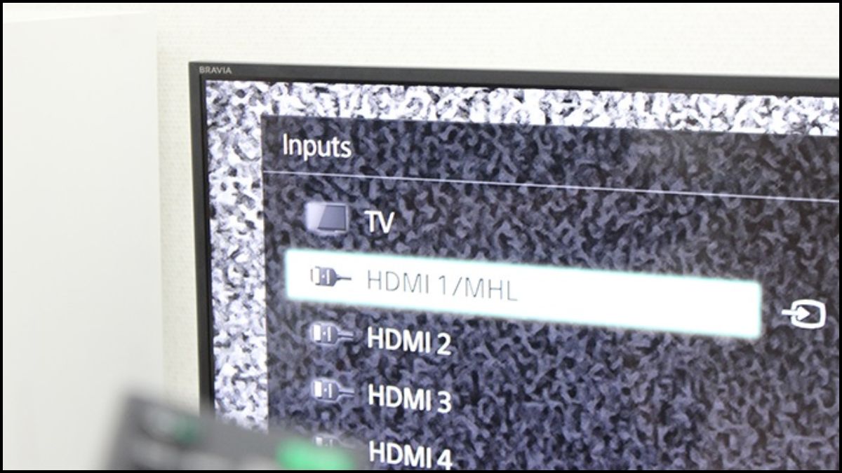 cách chia sẻ màn hình điện thoại lên tivi sony qua cổng HDMI/MHL