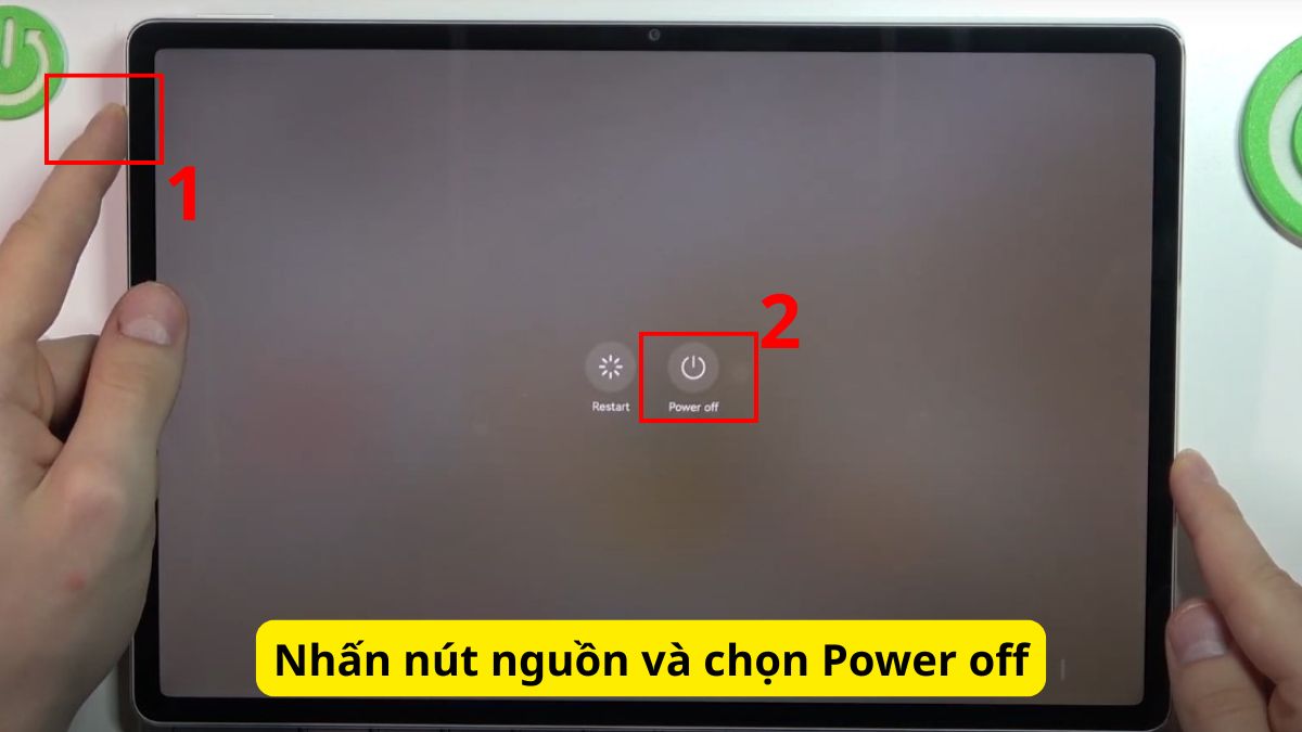 Cách tháo SIM khỏi máy tính bảng Huawei an toàn bước 1