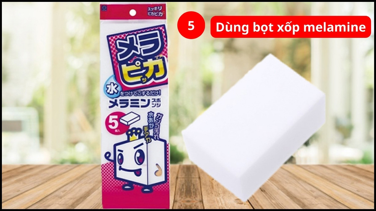 Cách lau màn hình tivi Samsung The Frame, Serif bước 3