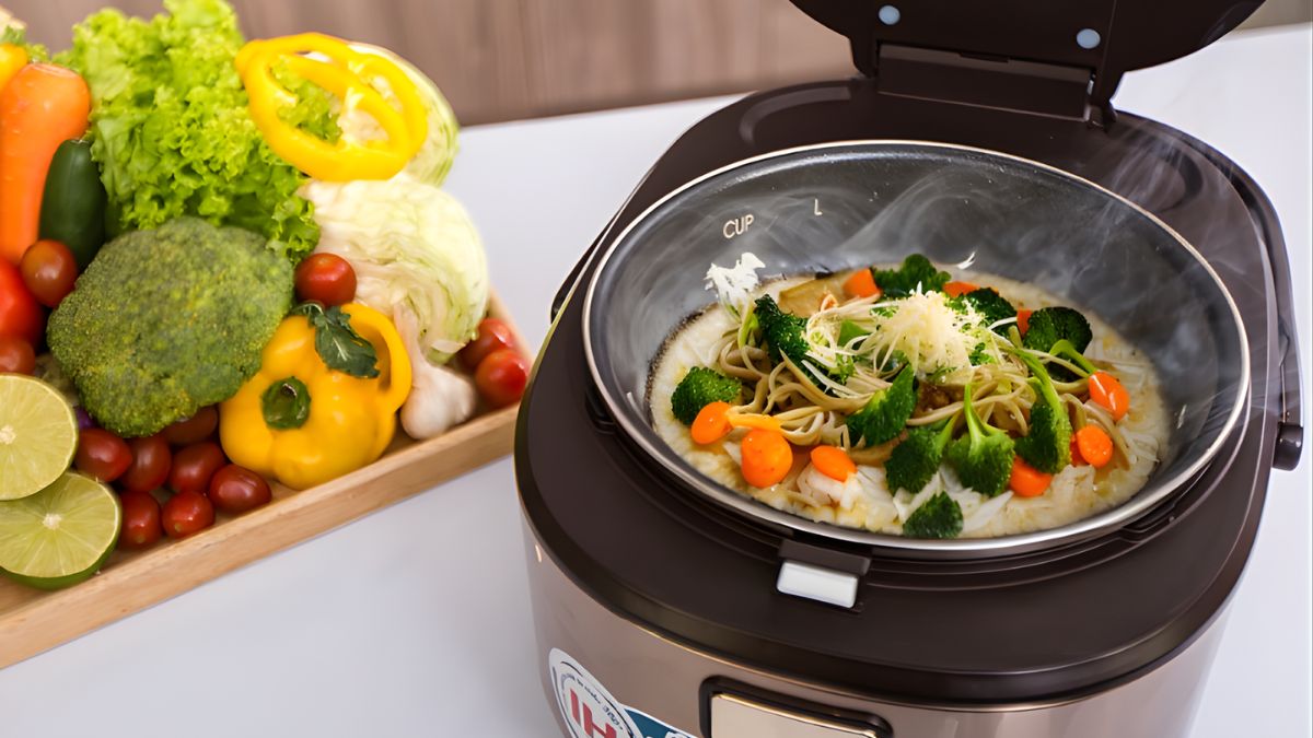 Cách bảo quản cơm thập cẩm bằng nồi cơm điện