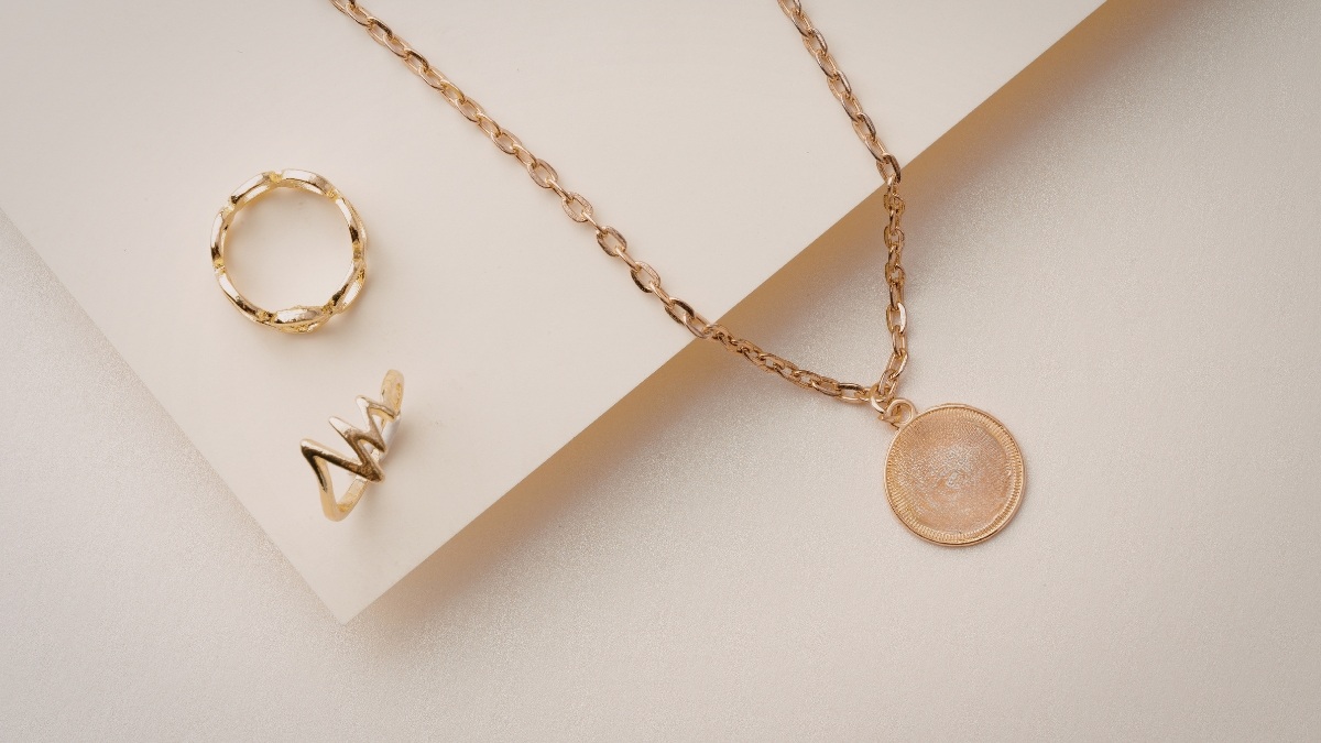 Cách tặng quà cho bạn gái ở xa hạnh phúc