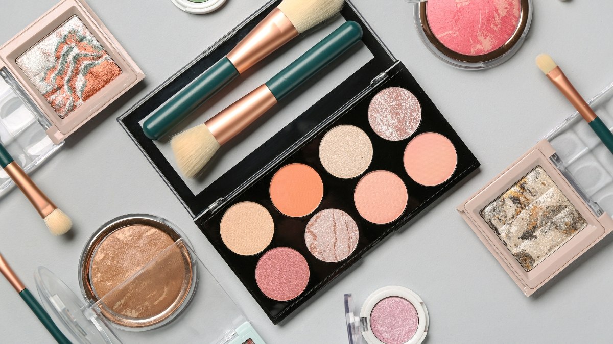 Cách tặng quà cho bạn gái ở xa hạnh phúc