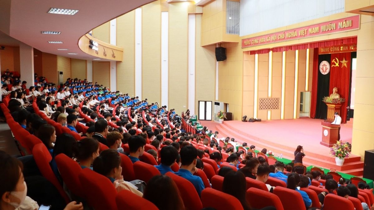 Điểm chuẩn theo phương thức Điểm xét tuyển kết hợp năm 2025