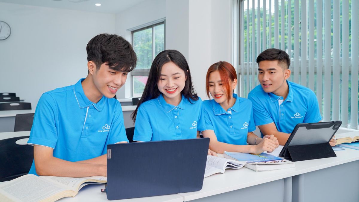 Trường CMC hỗ trợ sinh viên làm thủ tục vay vốn học tập tại Ngân hàng