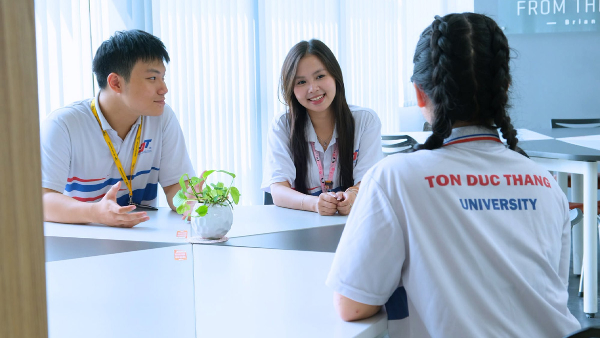 Học phí các khóa học kỹ năng tiếng Anh và Tin học