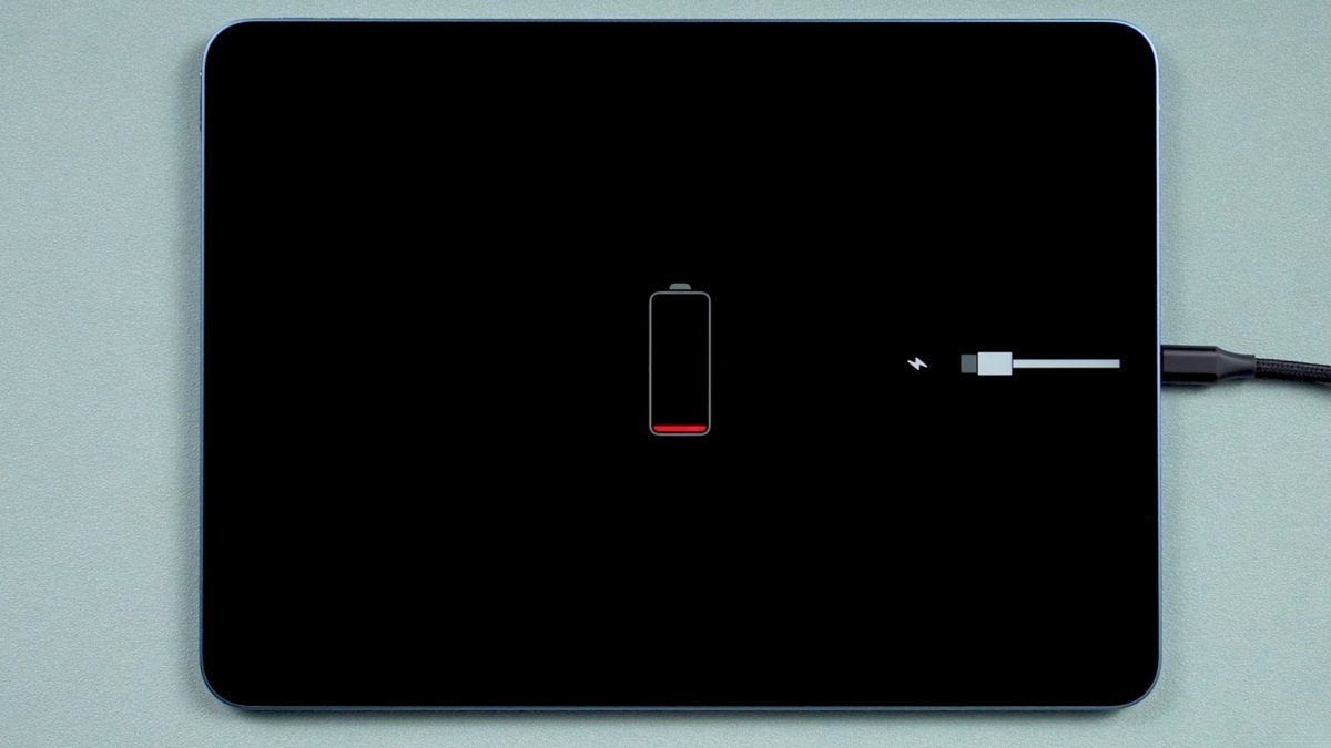 Nguyên nhân khiến iPad bị loạn cảm ứng: Do pin và nguồn điện