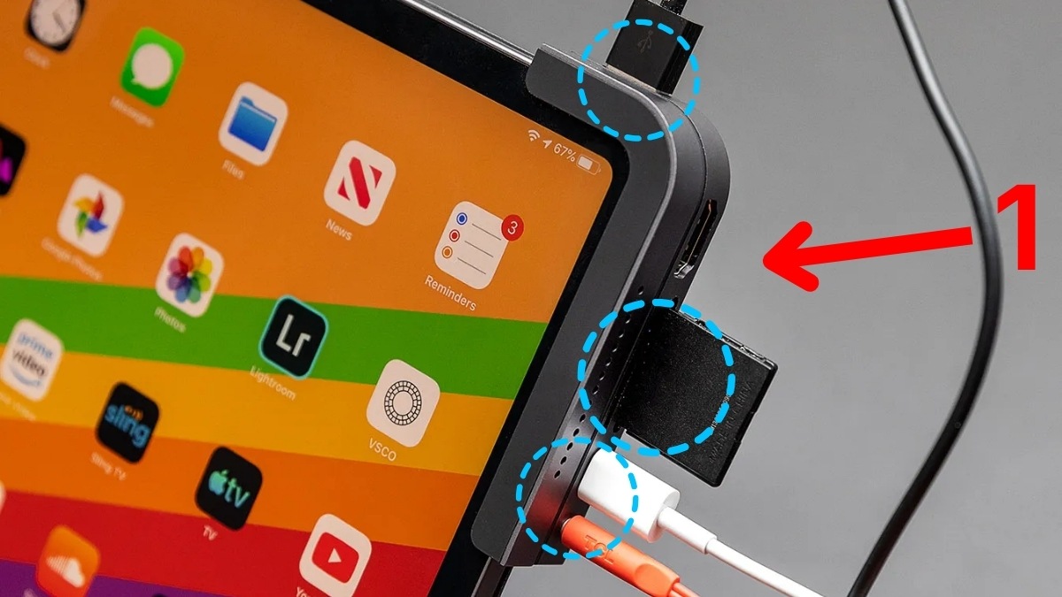 Cách khắc phục iPad bị loạn cảm ứng: Ngắt kết nối phụ kiện bước 1