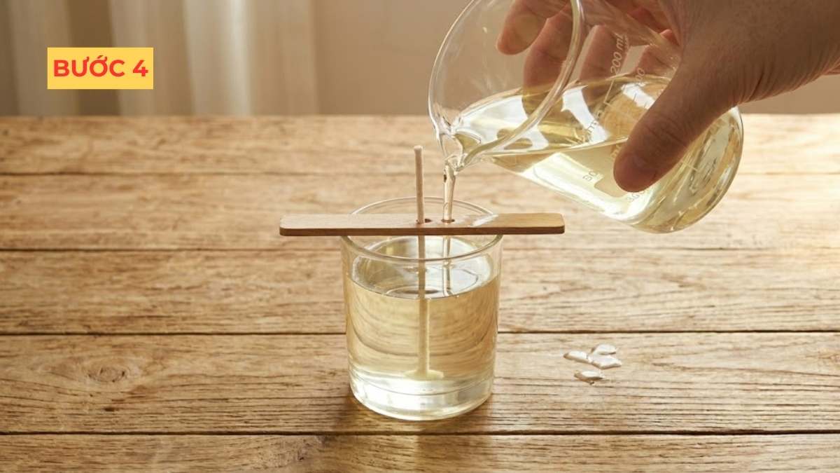 Gợi ý cách làm quà tặng mẹ 8/3 đơn giản: nến thơm