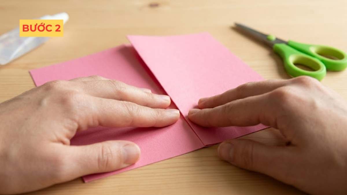 Gợi ý cách làm quà tặng mẹ 8/3 đơn giản: Thiêp mời