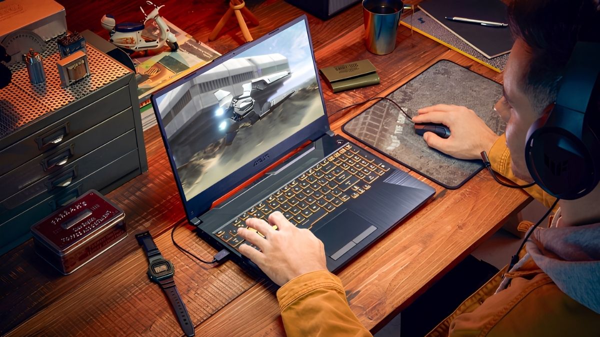 tiêu chí chọn mua laptop màu đen
